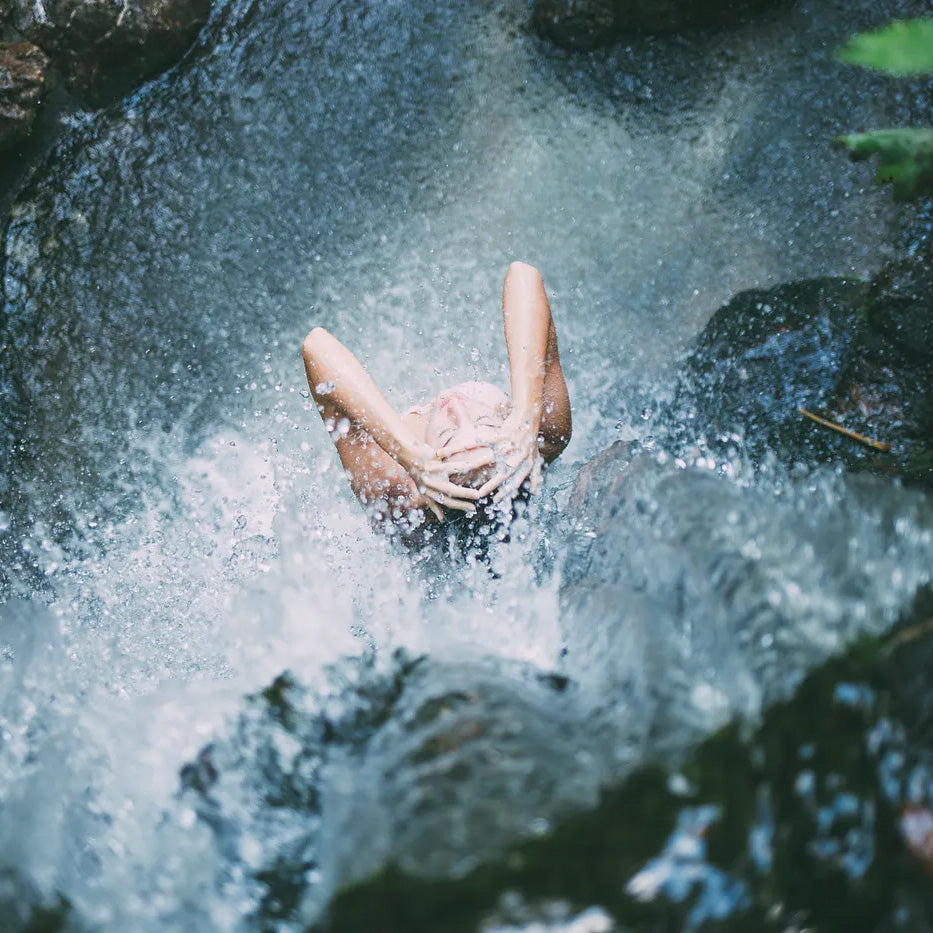 The Science Behind Ice Baths: How Cold Therapy Transforms Your Body and Mind